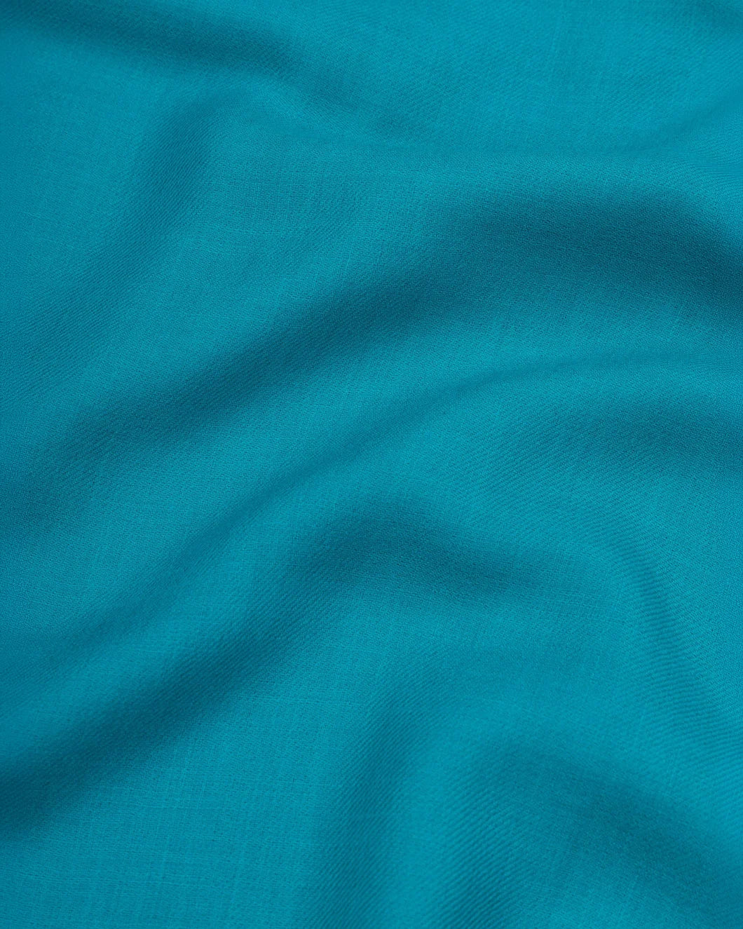 BEGG X CO Wispy Solid Cashmere Scarf Grenadines front detail