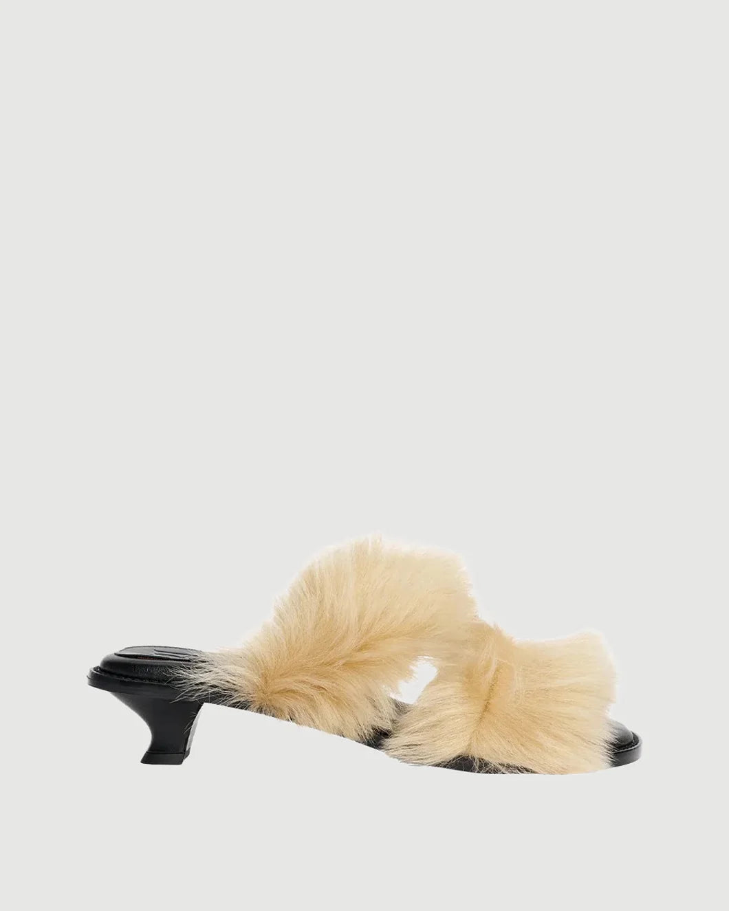 Tianna Sandal