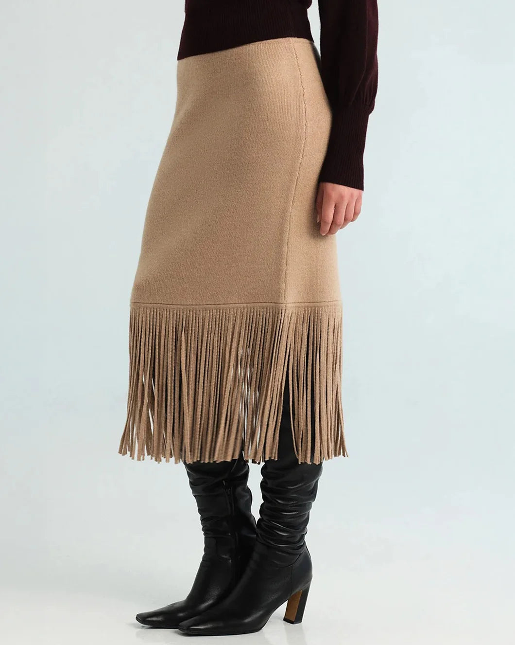 CARA CARA Delphi Skirt camel on figure side