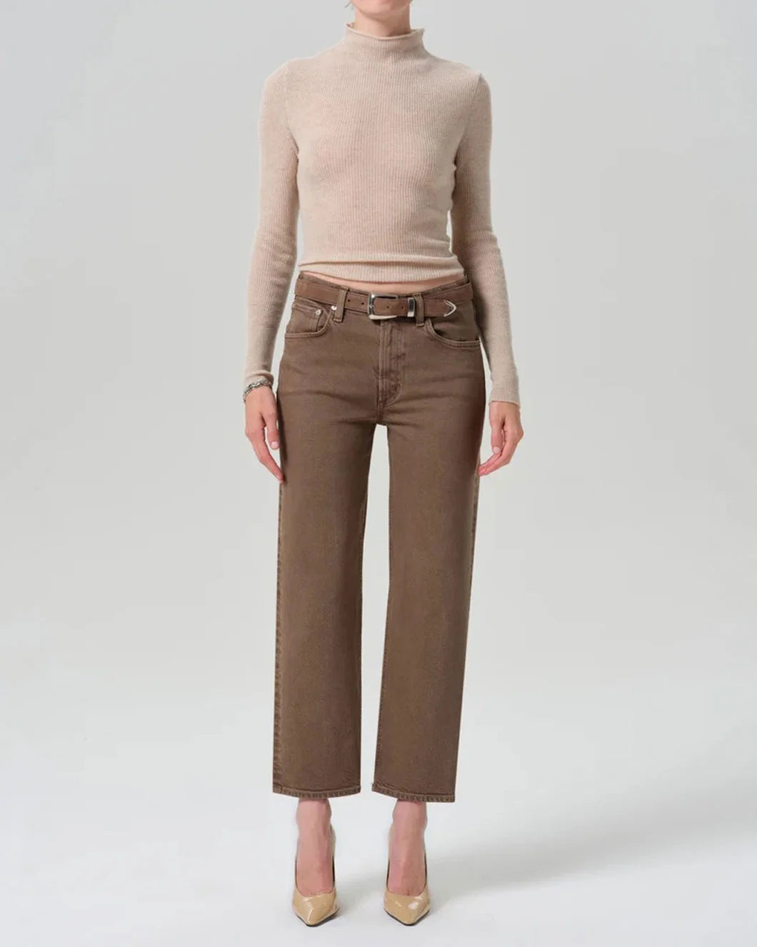 CITIZEN Palma Straight cocoa on figure front