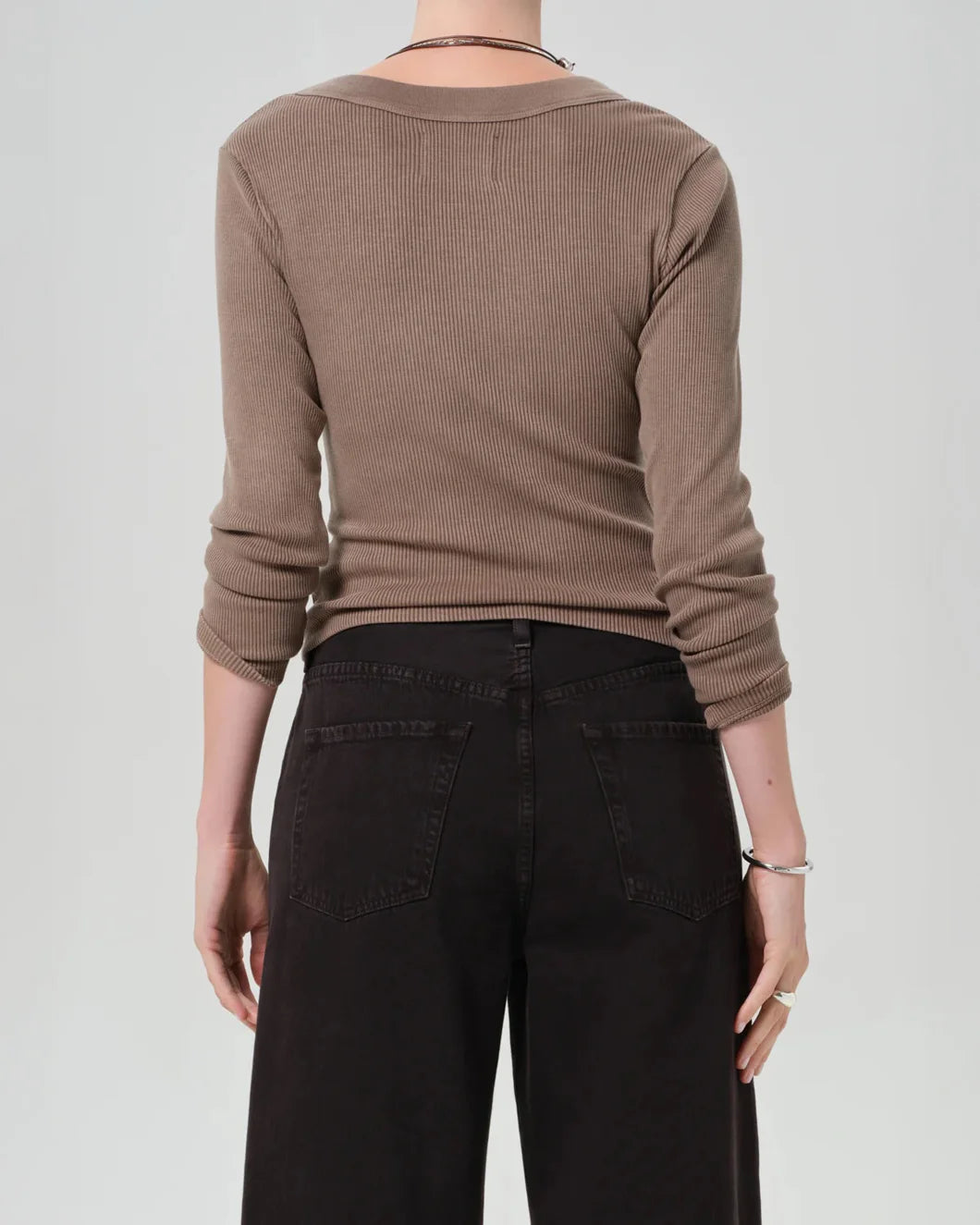 CITIZENS OF HUMANITY varra henley cocoa on figure back