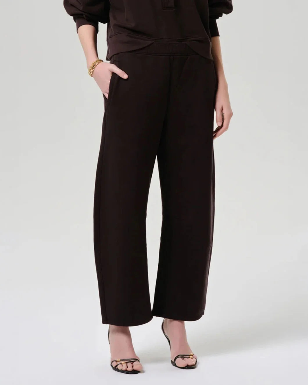 CITIZENS Miro Sweatpant Chocolate on figure front 1