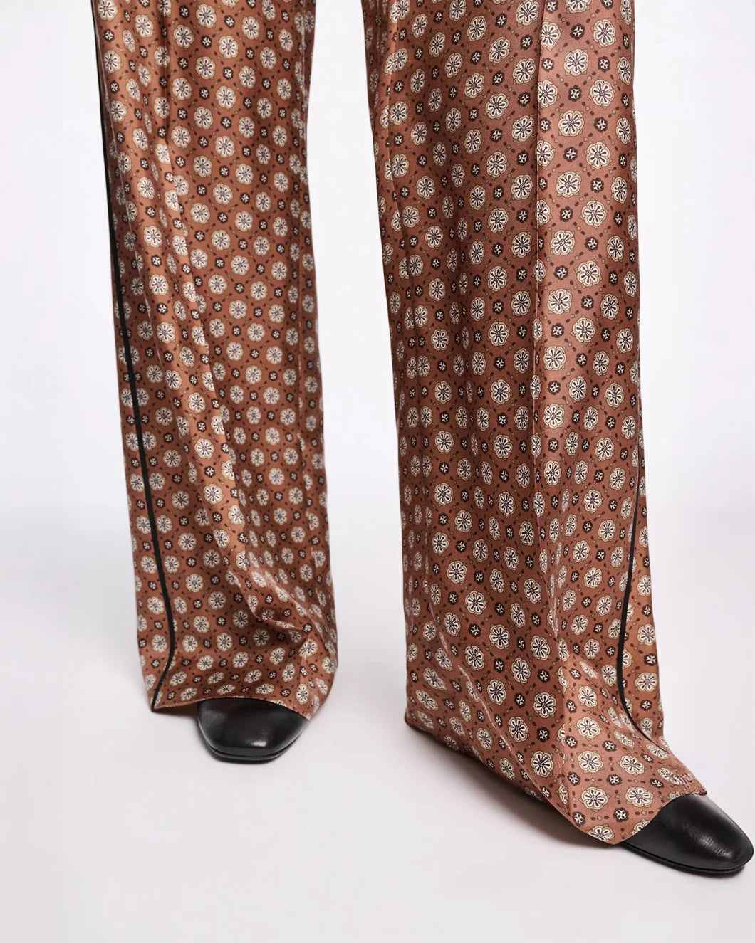 DOROTHEE SCHUMACHER graphic dreams pant brown hem detail