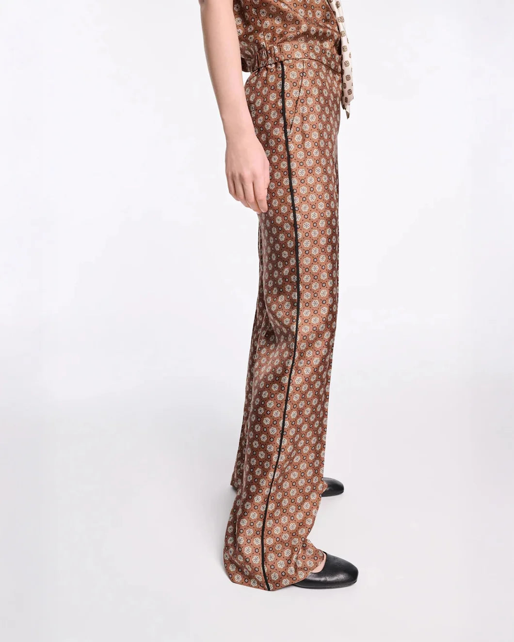 DOROTHEE SCHUMACHER graphic dreams pant brown on figure side