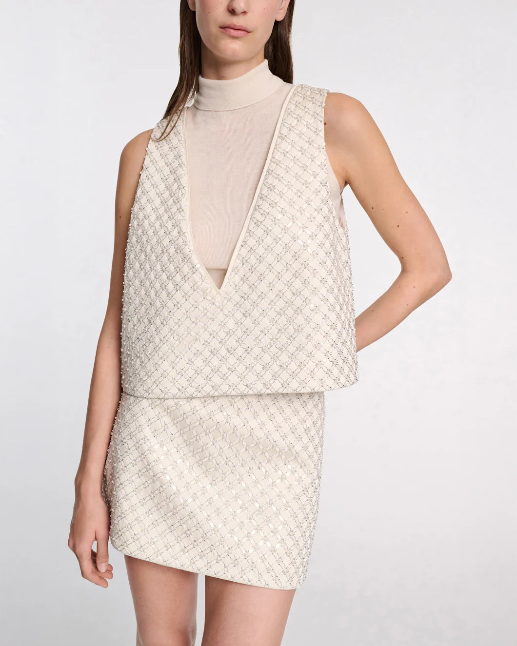 DOROTHEE SCHUMACHER sparkling statement top white on figure front