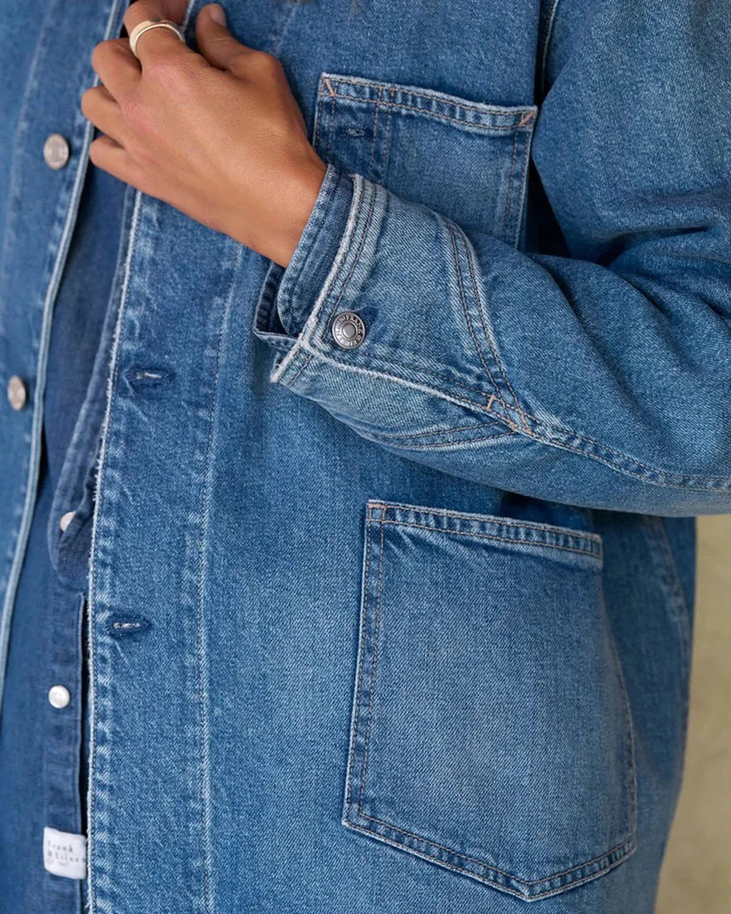 FRANK AND EILEEN Bantry Denim Jacket 1978 wash on figure side detail