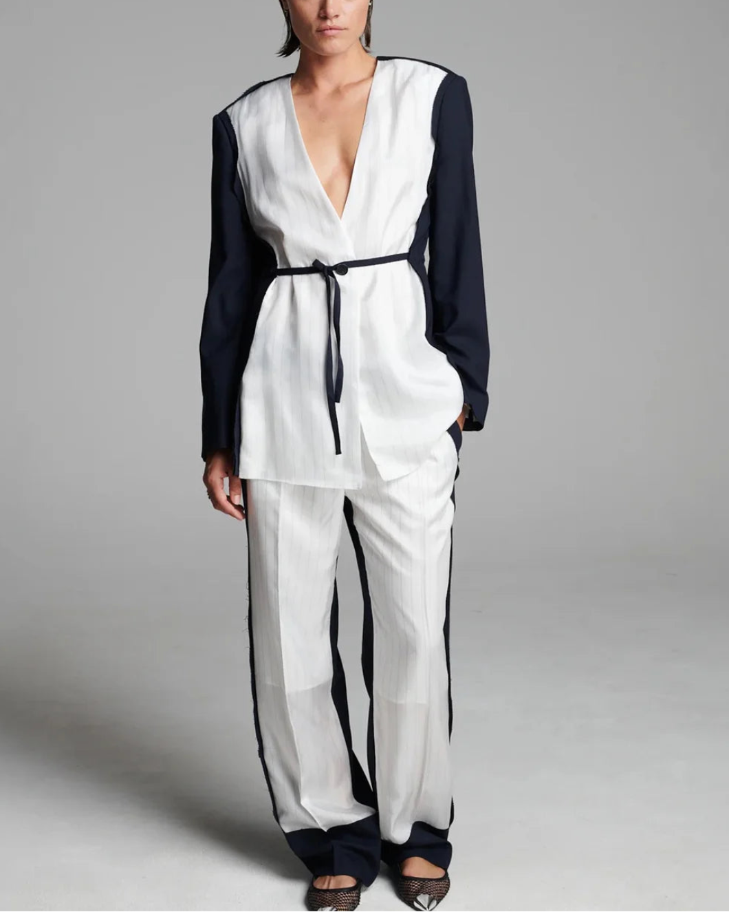 FRENKEN Cord Waisted Jacket Navy on figure front 2