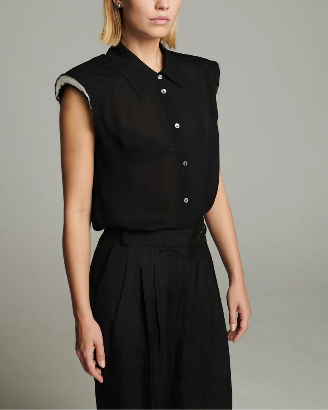 FRENKEN Shoudlered Silk Shirt Black on figure front 2