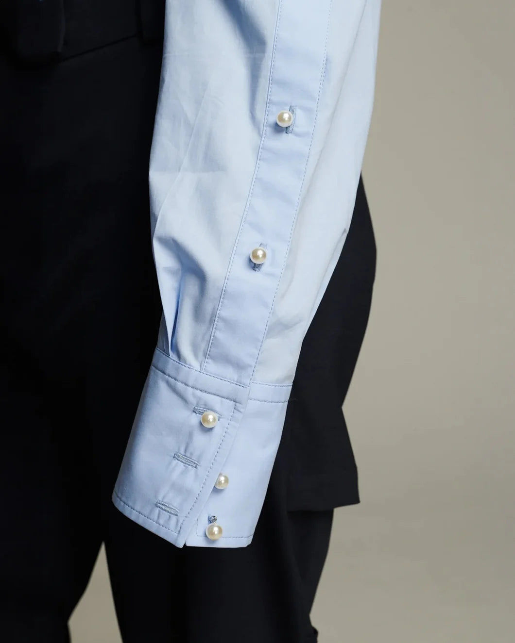FRENKEN Snap Spagetti Strap Shirt Light Blue on figure side detail