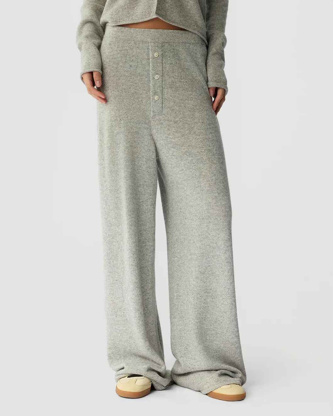 GUEST IN RESIDENCE everywhere pant stone on figure front