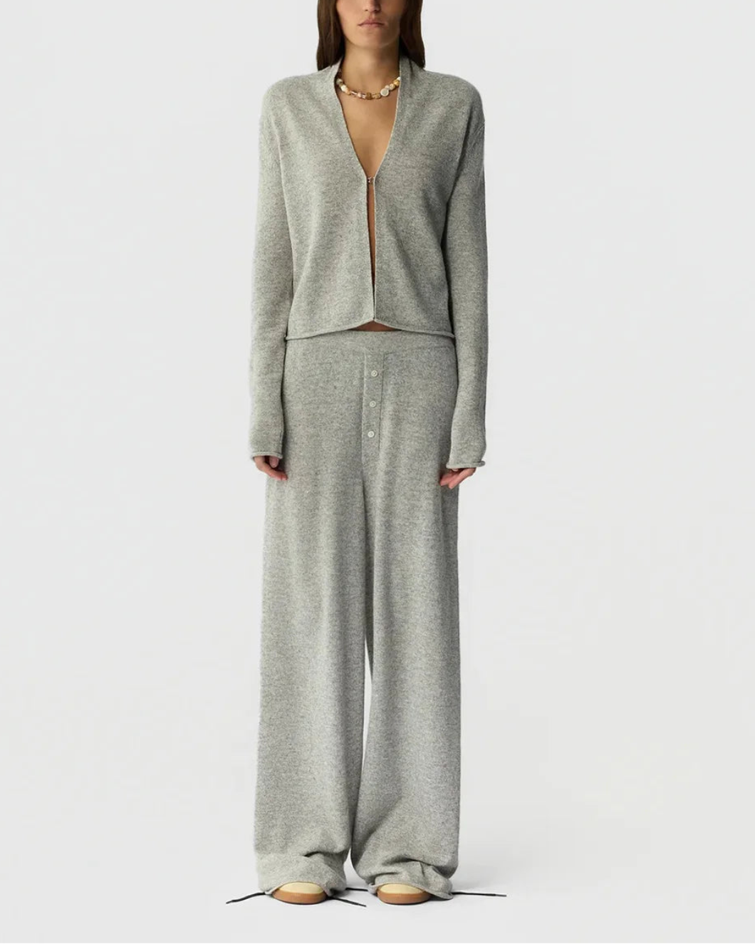 GUEST IN RESIDENCE everywhere pant stone on figure front