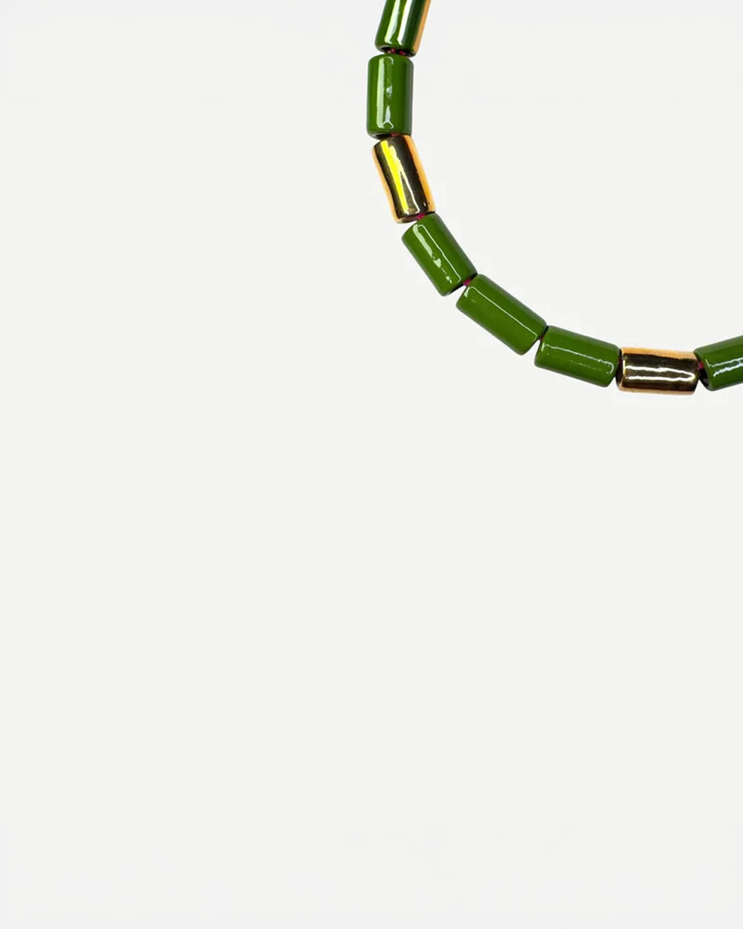 HER NEW TRIBE Cash & Karat Candy Bead Four Necklace front detail