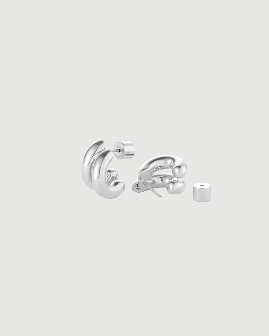 JENNY BIRD Mini florence earrings silver isolated