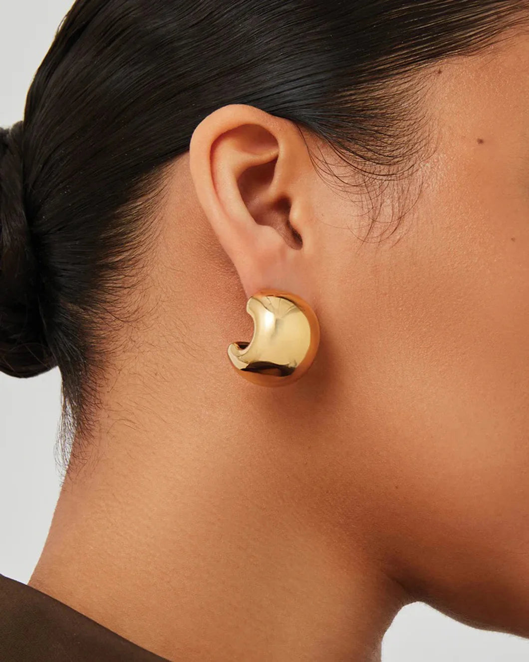 JENNY BIRD gemma earrings on figure side