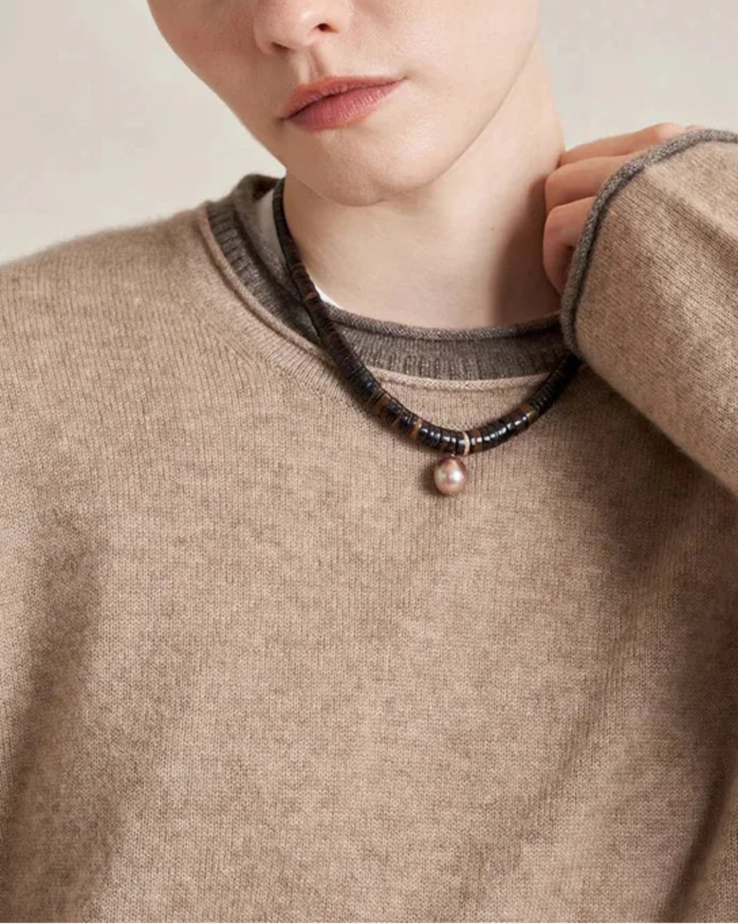 LA LIGNE dominic sweater in tan /dark tan on figure front detail