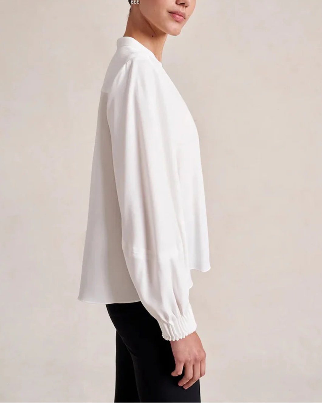 LA LIGNE francine top ivory on figure side