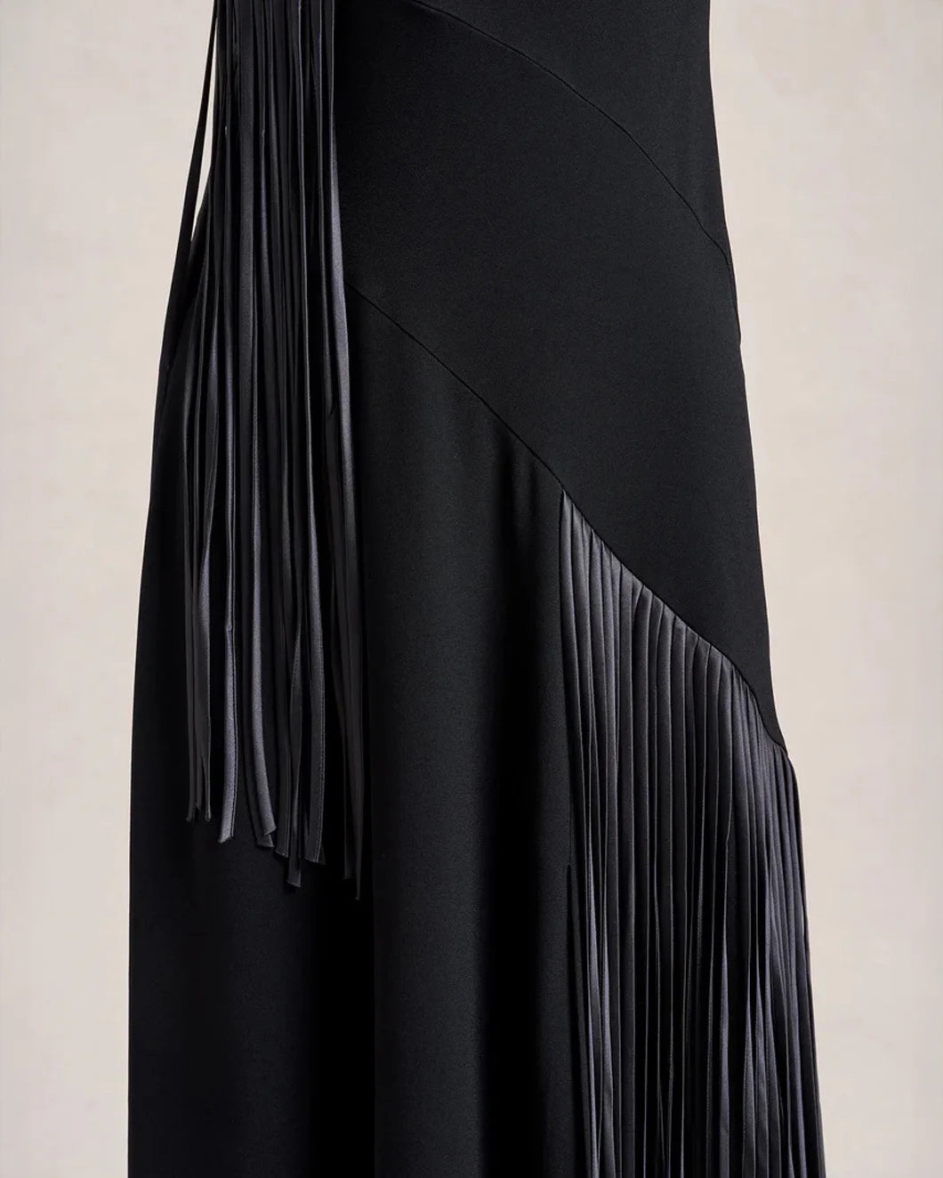 LALIGNE Ilirjana Dress black on figure frpmt detail