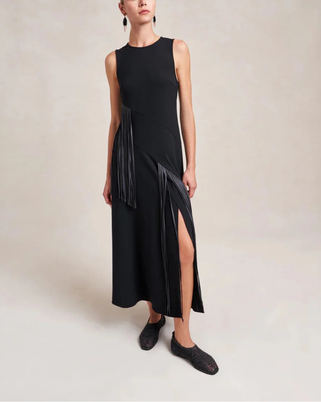 LALIGNE Ilirjana Dress black on figure front