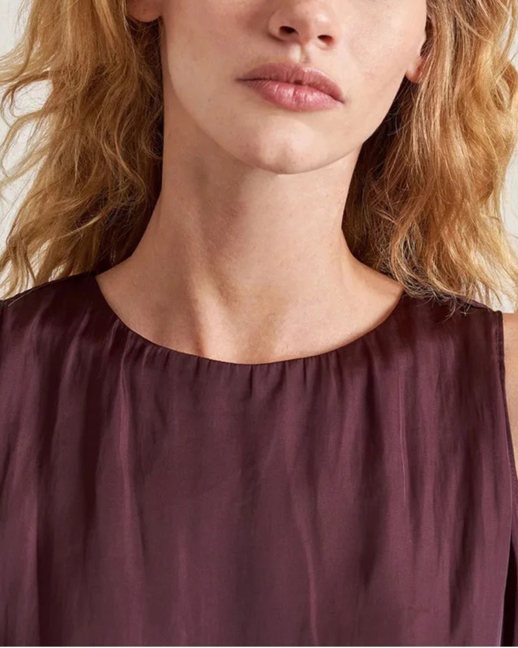 LA LIGNE Fleur Top Port on figure front etail