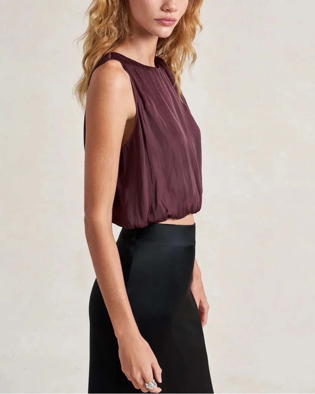 LA LIGNE Fleur Top Port on figure side 2