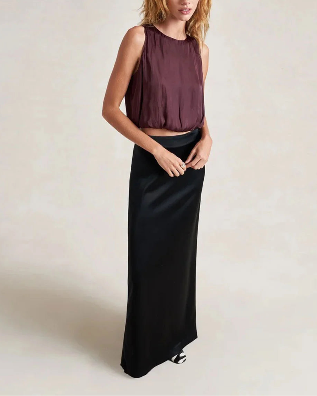 LA LIGNE Fleur Top Port on figure front 1