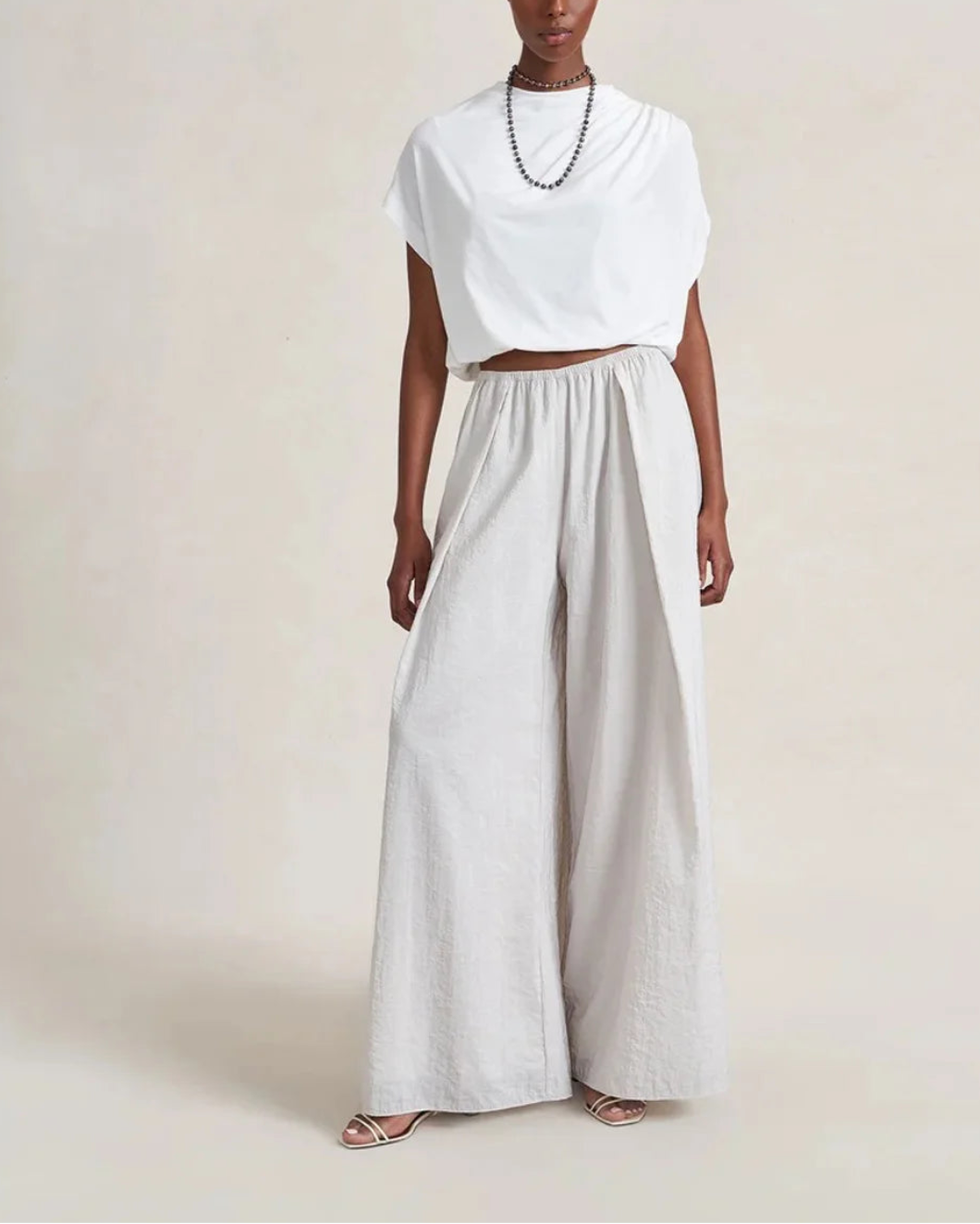 LA LIGNE Milla Top white on figure front 1