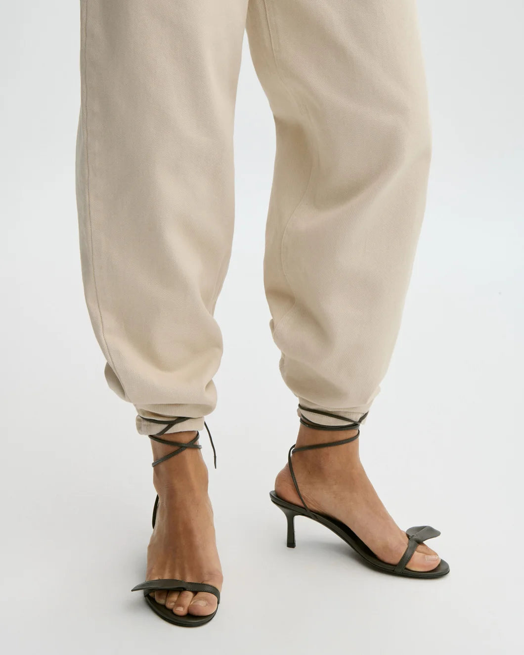 Malene Birger Paulin leather sandals sycamore on figure front