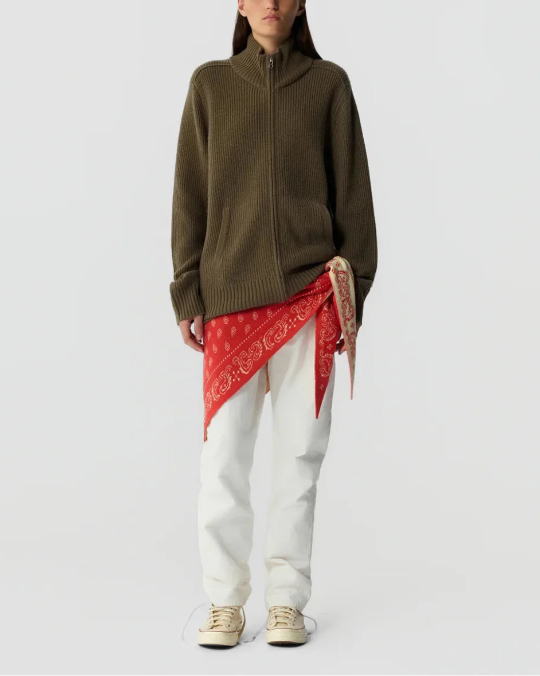 GUEST IN RESIDENCE wild rag scarlet/mist on figure front