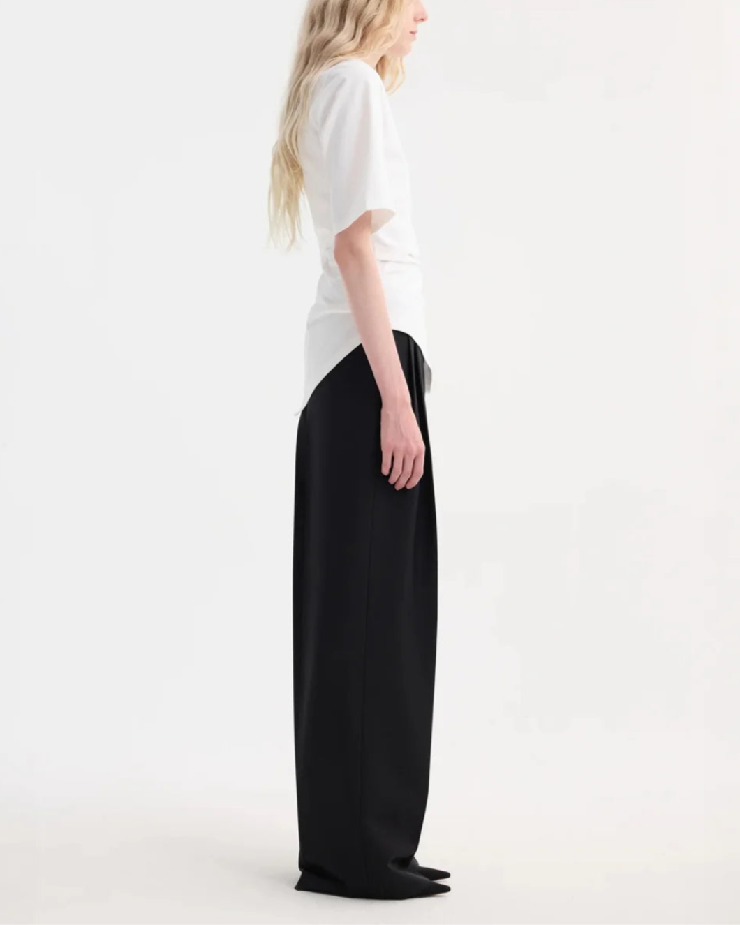 ROHE reinvented twisted t shirt white on figure side