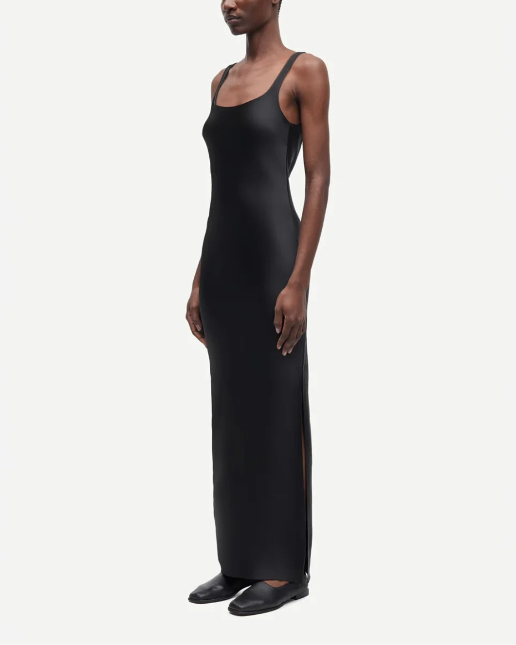 SAMSOE SAMSOE Sunna dress black on figure side