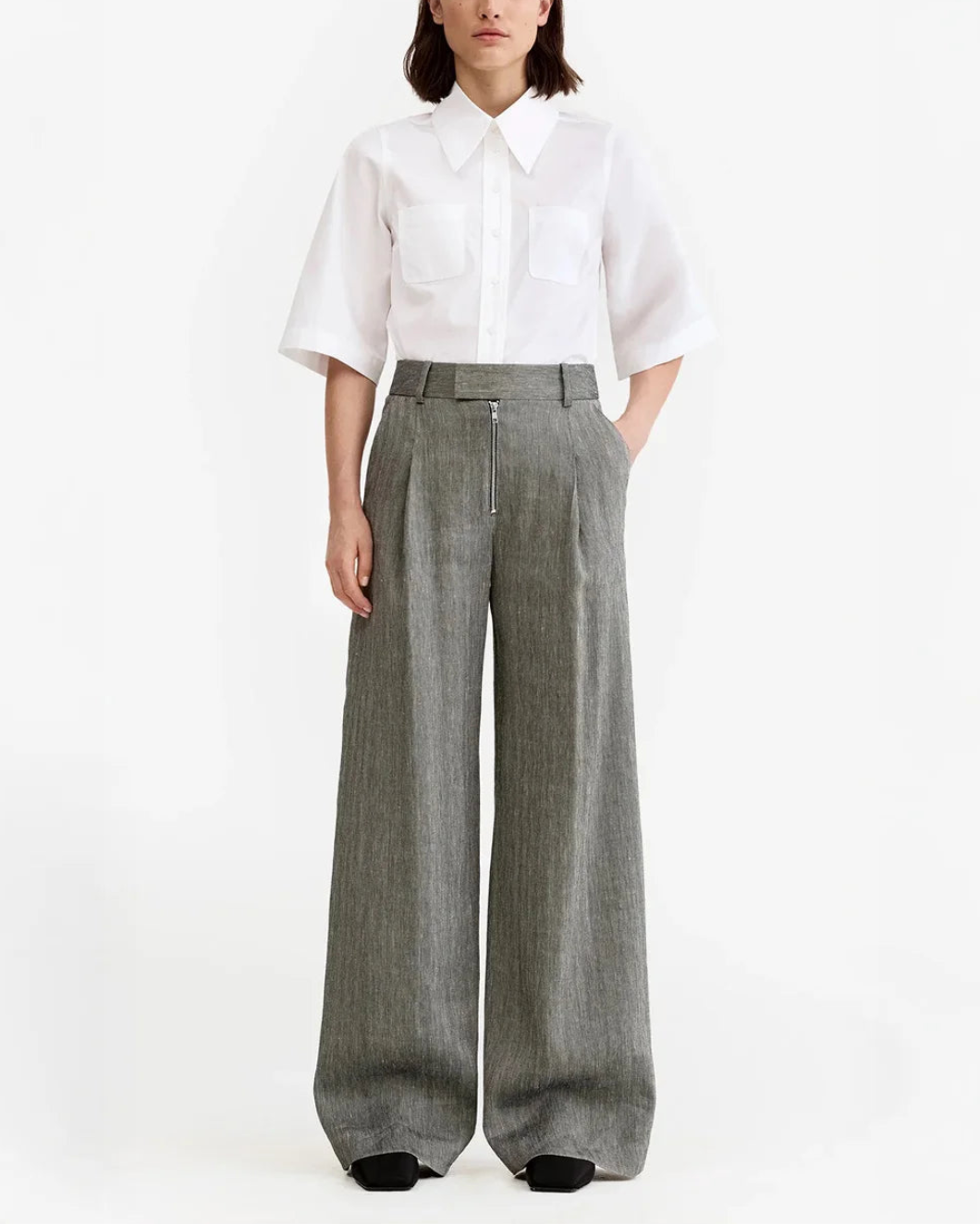 SMYTHE exposed zip pleated pat granite on figure front