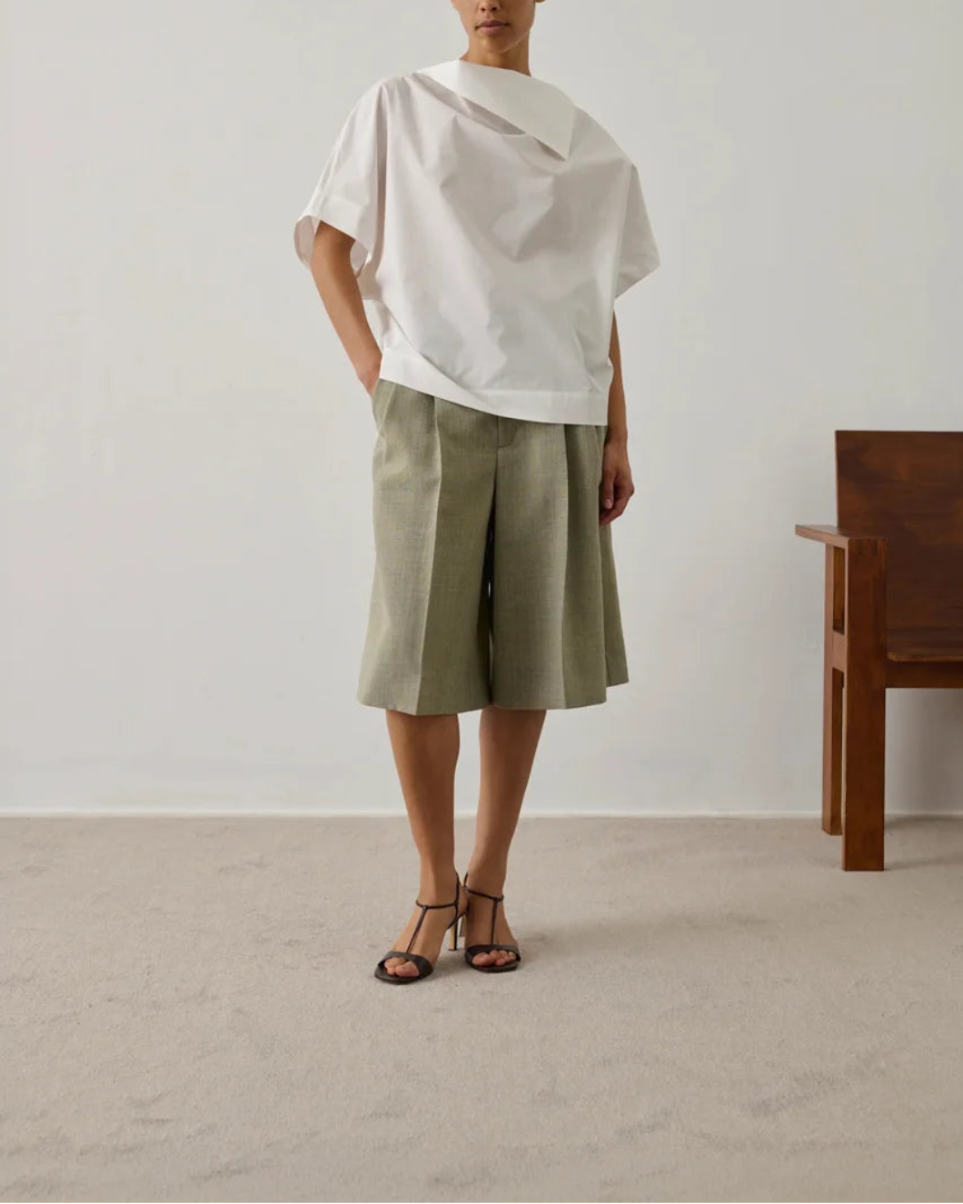 SOEUR Blouse Issa off white on figure front 1