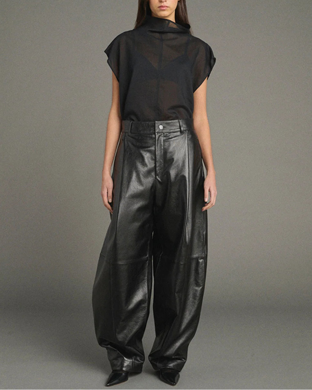 SOEUR Izumi Pant black on figure front 2