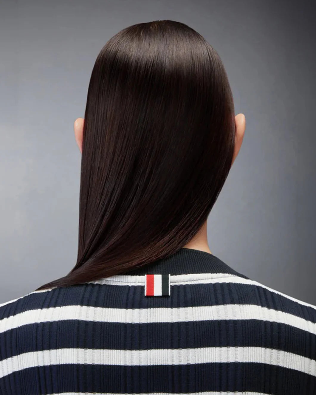 THOM BROWNE Striped Rib Scallop Edge Cardigan navy/white on figure back detail