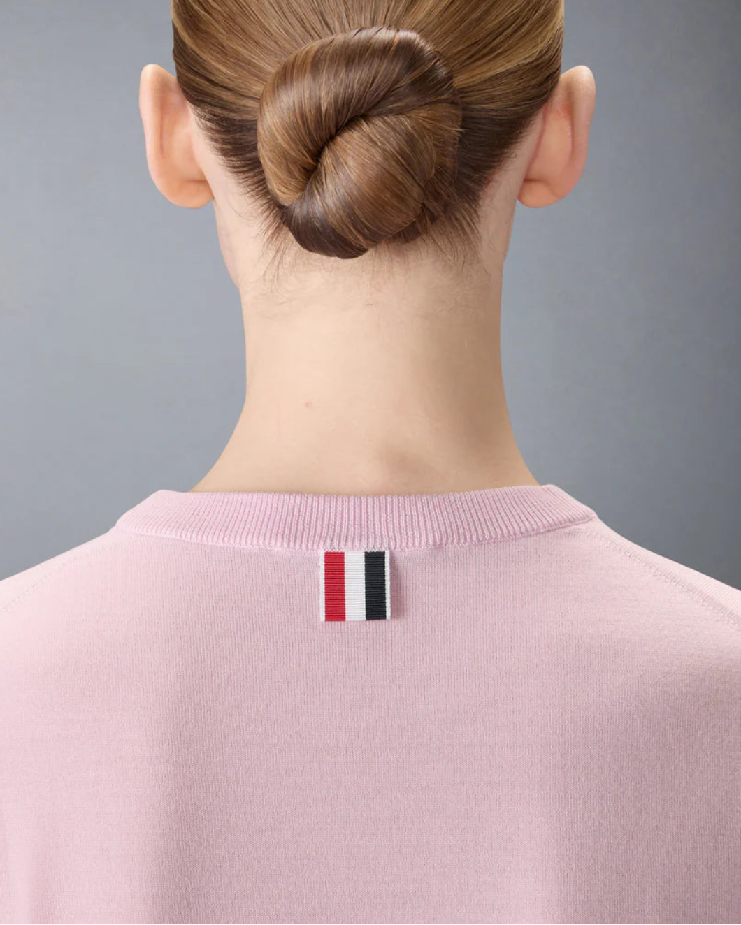 THOM BROWNE fine merino wool 4 bar tee pink back detail
