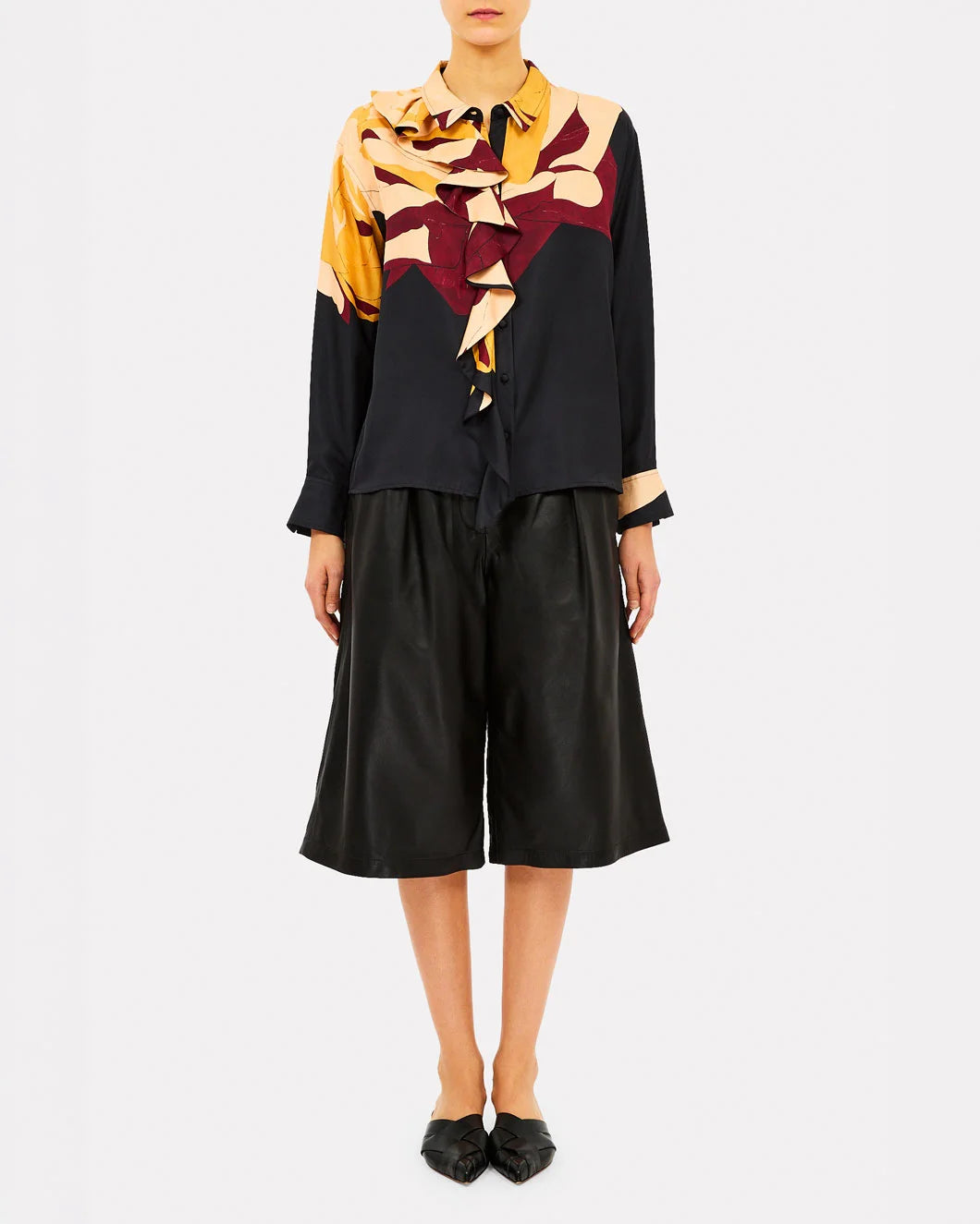 ULLA JOHNSON Study blouse on figure front 1