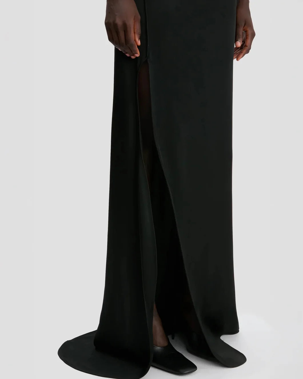 VICTORIA BECKHAM split side dress black  on figure front bottom detail