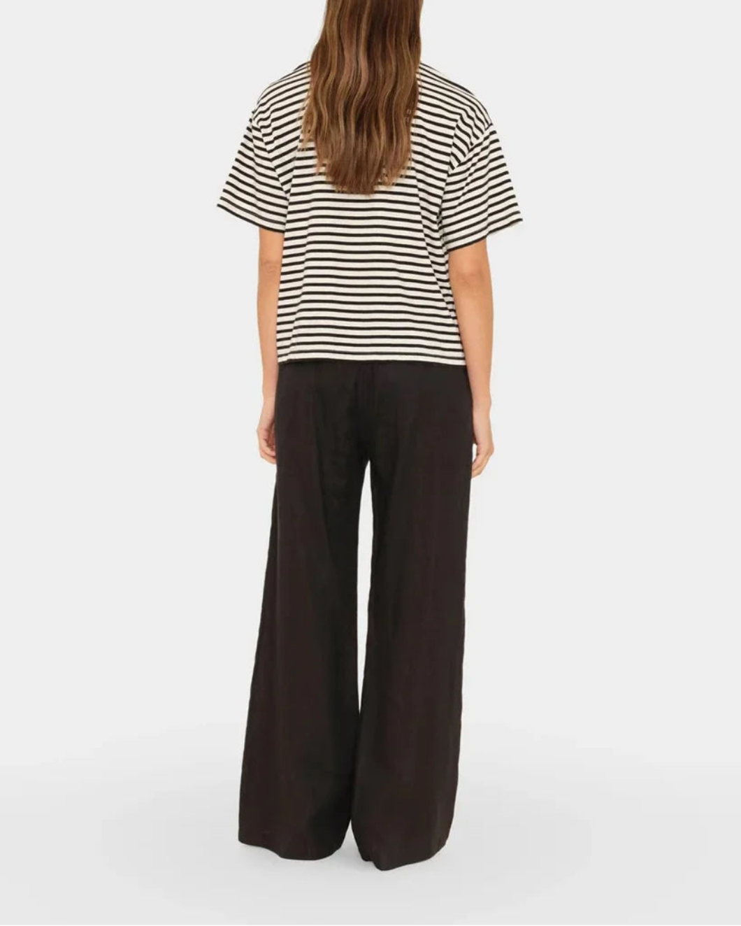 XIRENA pippen pant black linen on figure back