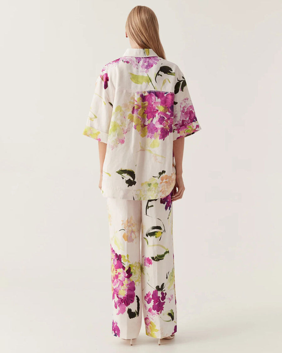 aje Portray Relaxed Pant wild hydrangea on figure back