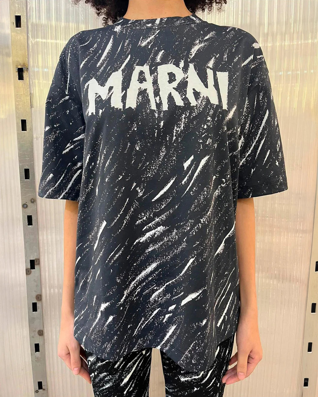 Marni Scribble Logo T-Shirt | SHOWROOM Marni Scribble Logo T-Shirt | SHOWROOM