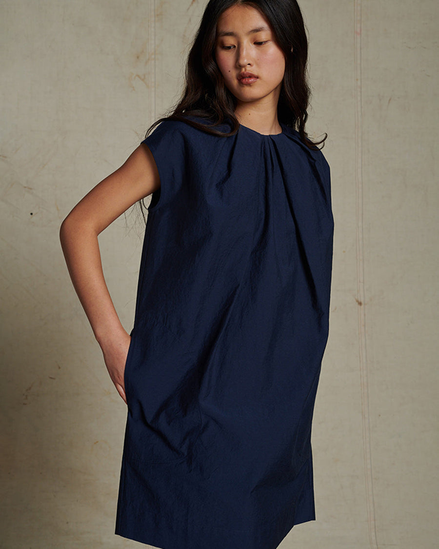     soeur addy blue de chine ble44245 dark blue dress on figure front detail