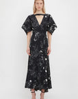 victoria beckham kimono sleeve printed dress in black figure front